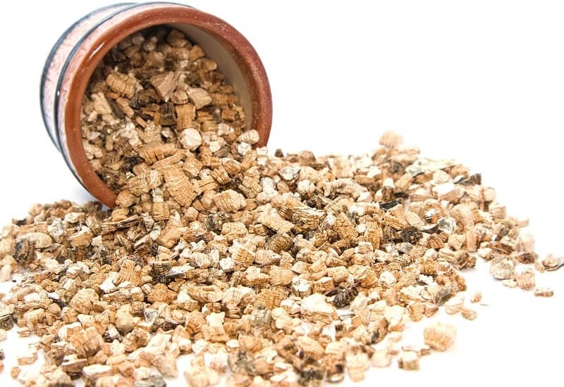 ARE VERMICULITE AND PERLITE THE SAME, OR WHAT ARE THE DIFFERENCES?