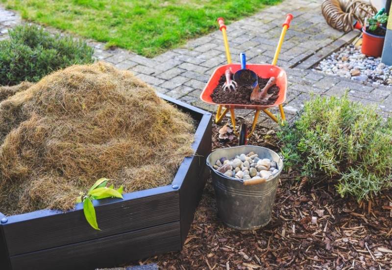 18 Type Of Mulch And When To Use Them In Your Garden