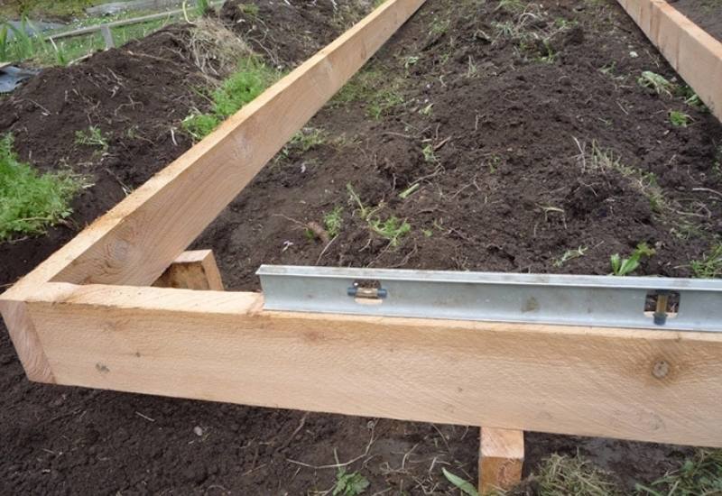Can You Put A Raised Bed On A Slope?