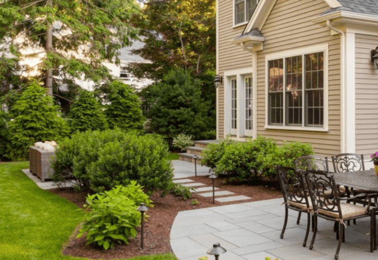 16 Low-Growing Foundation Shrubs to Plant in Front of Your House