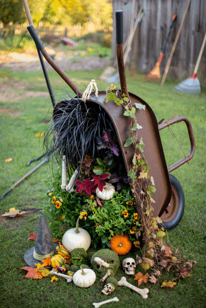 Get Inspired by the Weirdest, Wildest Halloween Planters on the Internet 14