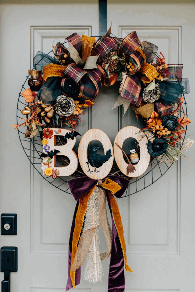 35 Spooktacular DIY Halloween Wreath Ideas That Skip the Copy-Paste Look 30
