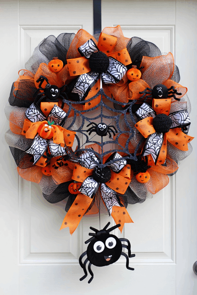 35 Spooktacular DIY Halloween Wreath Ideas That Skip the Copy-Paste Look 10