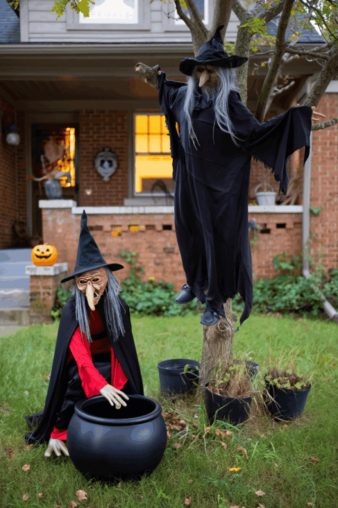 38 DIY Front Yard Halloween Decorations That Are Seriously Next-Level 38