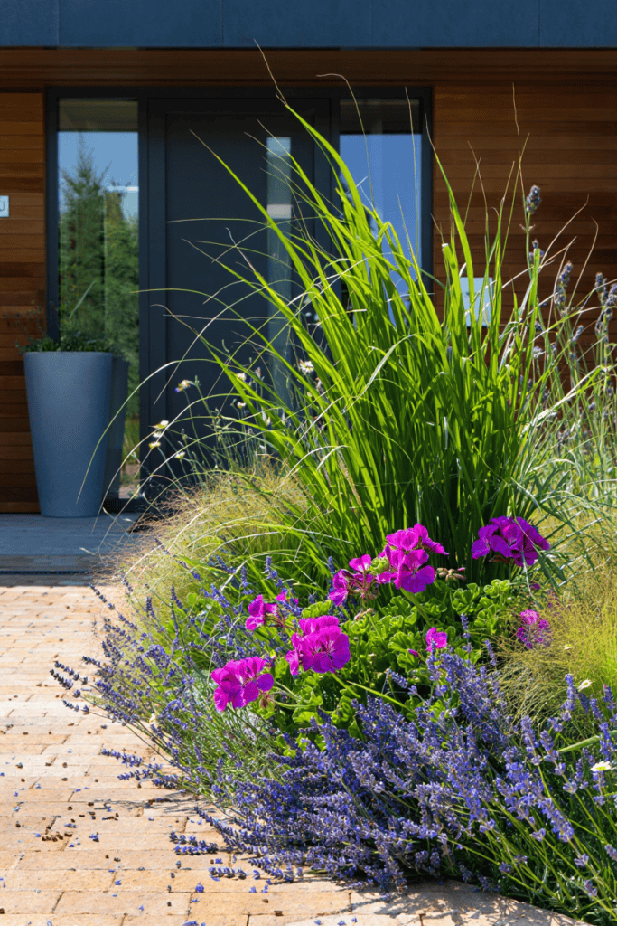 12 Pretty, Low-Maintenance Plants That Help Stop Wasps From Circling Your Home 3